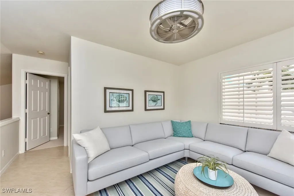 1705 Marsh Run Naples FL 34109