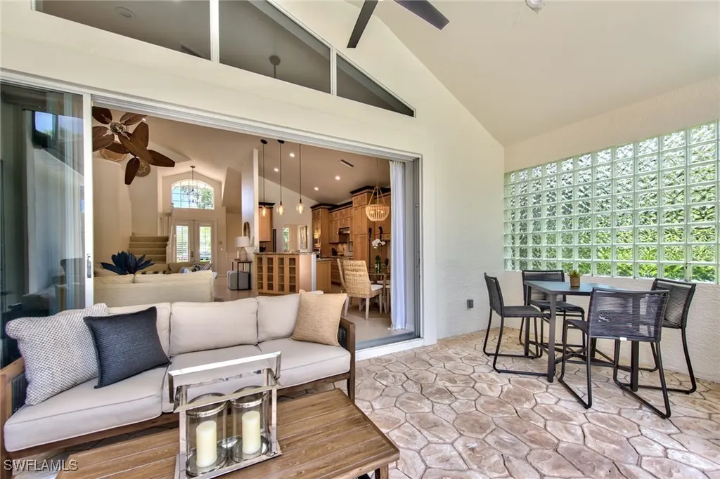 1705 Marsh Run Naples FL 34109