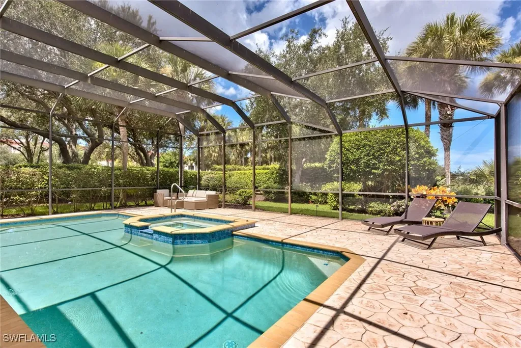 1705 Marsh Run Naples FL 34109