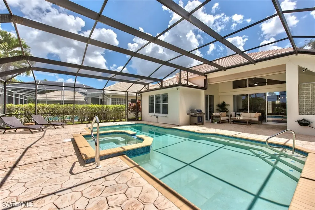 1705 Marsh Run Naples FL 34109