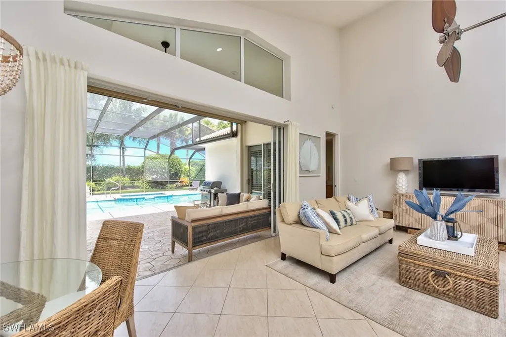 1705 Marsh Run Naples FL 34109