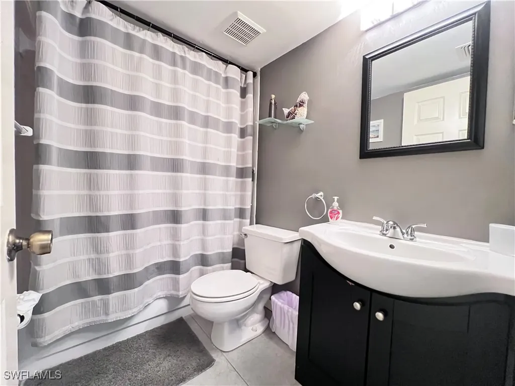717 Landover Circle Naples FL 34104