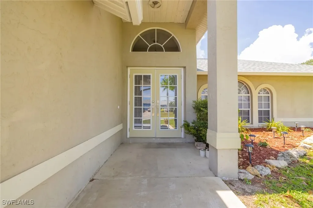 1005 SW 34th Street Cape Coral FL 33914