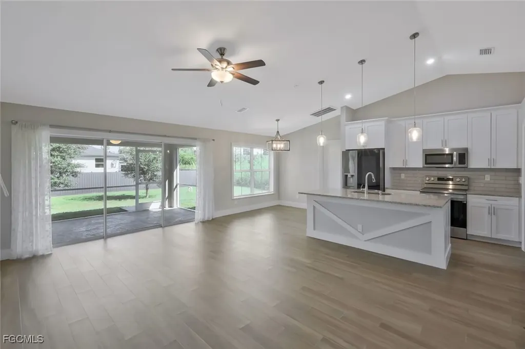 2806 22nd Street W Lehigh Acres FL 33971