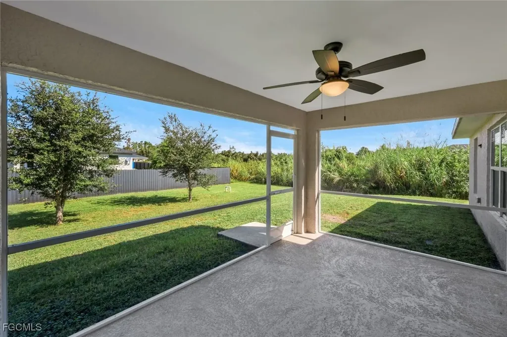 2806 22nd Street W Lehigh Acres FL 33971