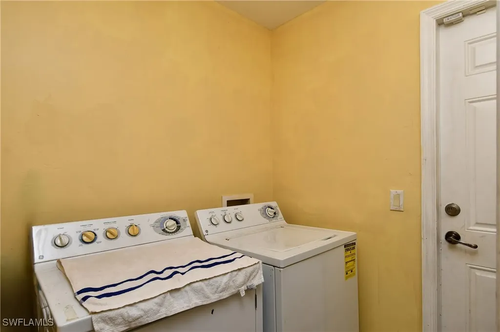 3515 20th Street SW Lehigh Acres FL 33976
