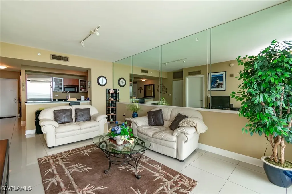 3000 Oasis Grand Boulevard Fort Myers FL 33916