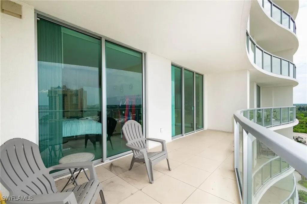 3000 Oasis Grand Boulevard Fort Myers FL 33916