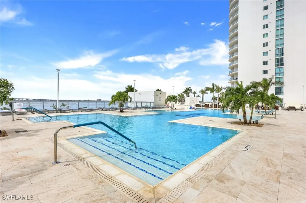 3000 Oasis Grand Boulevard Fort Myers FL 33916