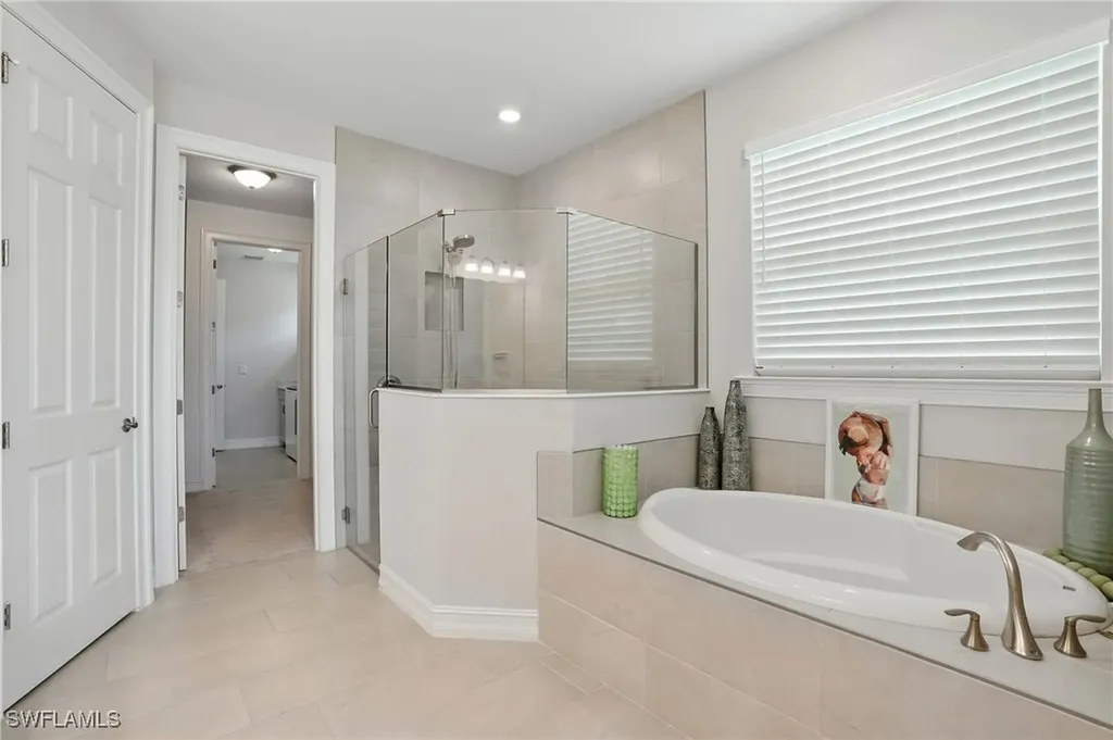 28165 Captiva Shell Loop Bonita Springs FL 34135