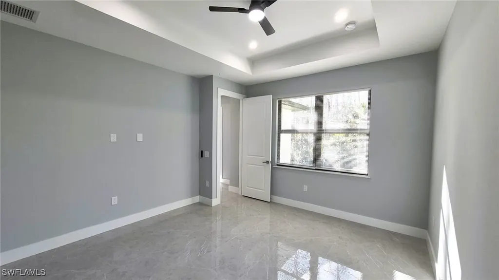 532 41st Avenue NE Naples FL 34120