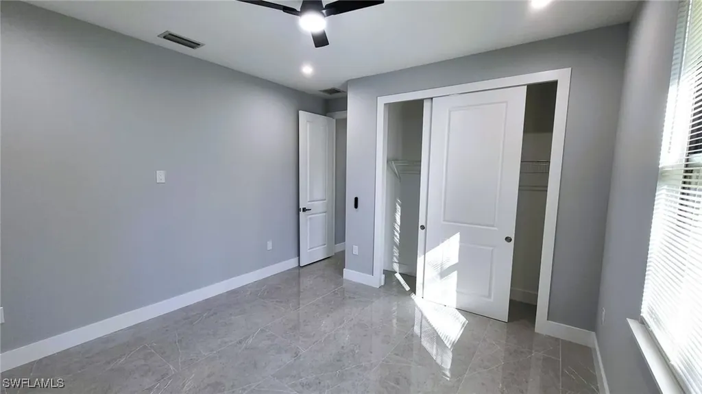 532 41st Avenue NE Naples FL 34120