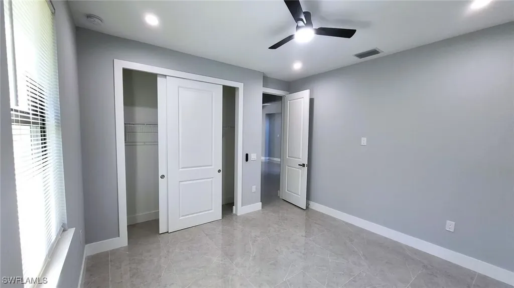 532 41st Avenue NE Naples FL 34120