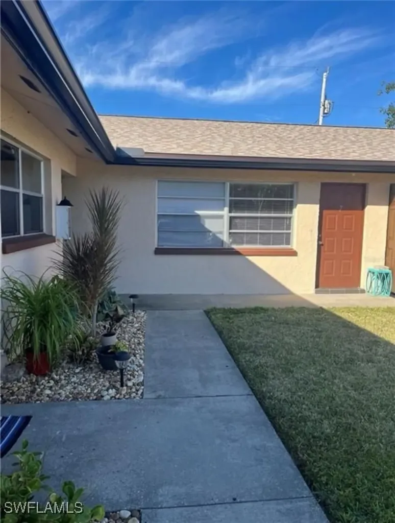 617 SE 47th Street Cape Coral FL 33993