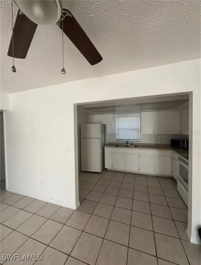 617 SE 47th Street Cape Coral FL 33993