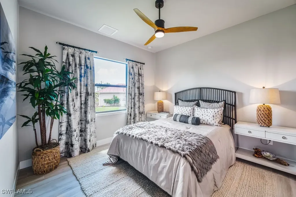 2718 Gleason Parkway Cape Coral FL 33914
