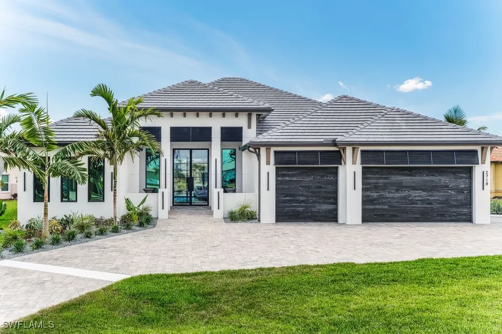 2718 Gleason Parkway Cape Coral FL 33914