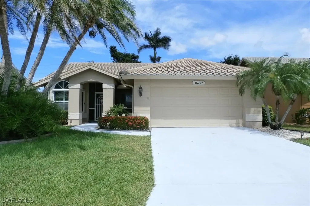 16252 Kelly Woods Drive Fort Myers FL 33908
