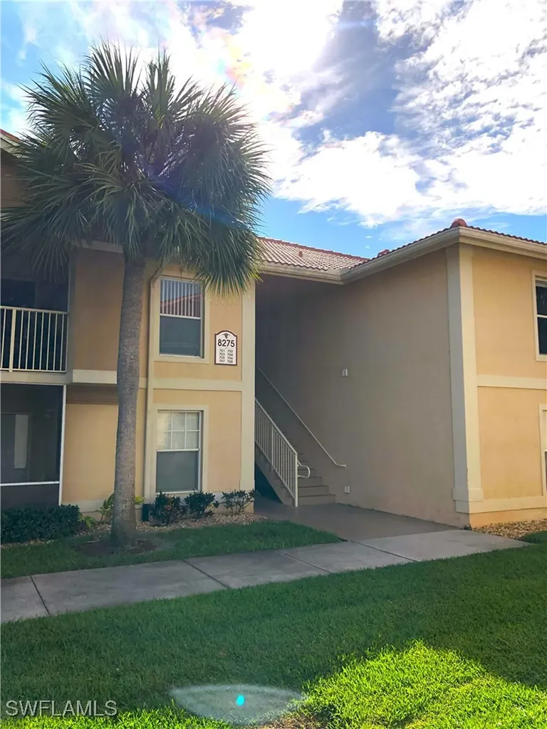 8255 Ibis Club Drive Naples FL 34104