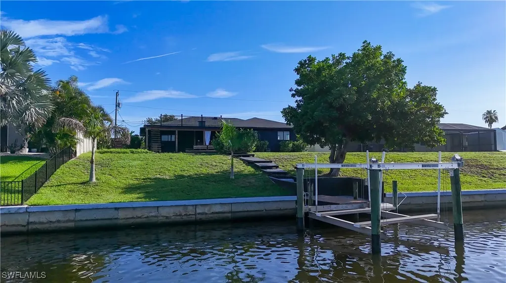 1154 SE 32nd Street Cape Coral FL 33904
