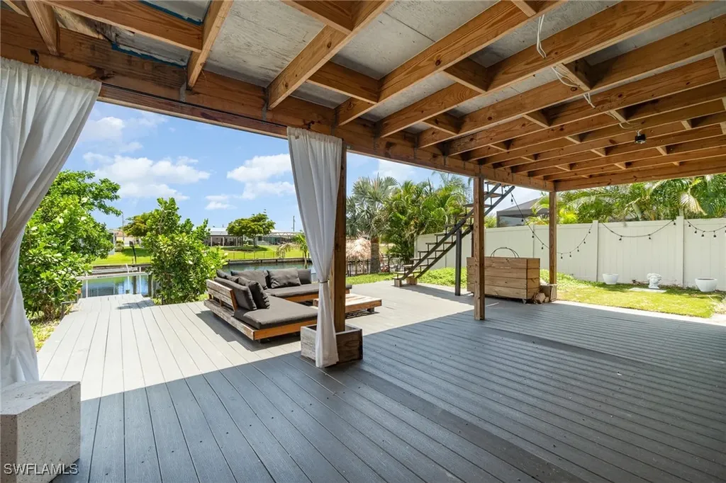 1154 SE 32nd Street Cape Coral FL 33904