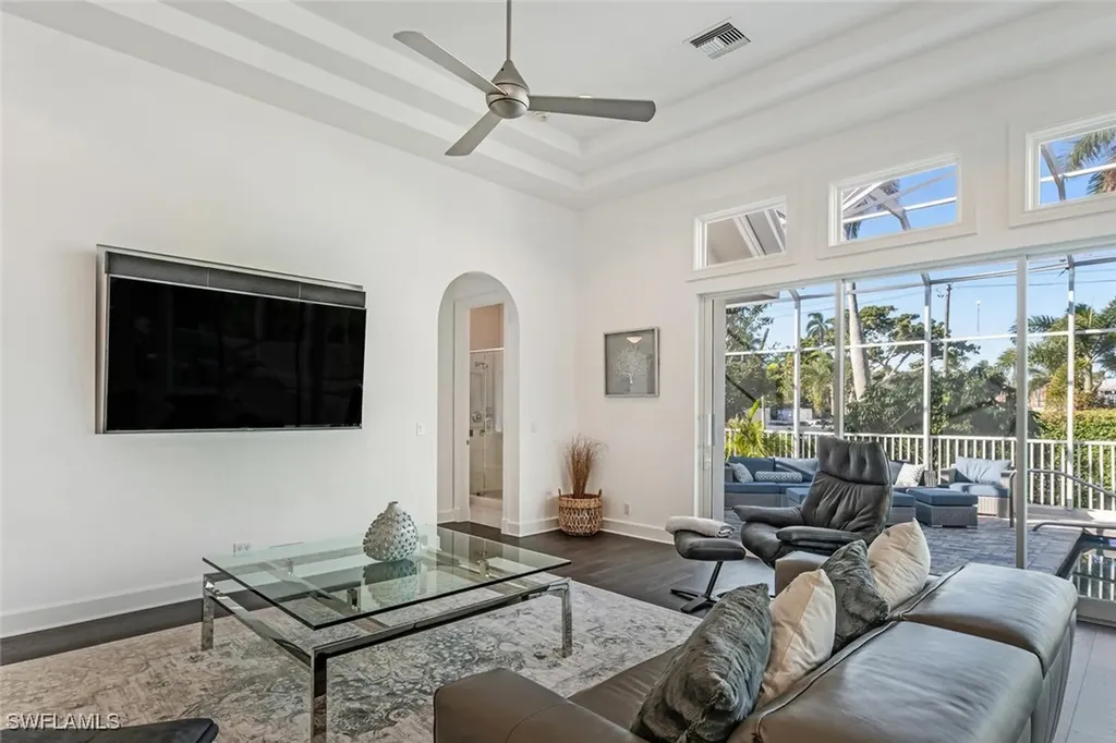2540 Half Moon Walk Naples FL 34102