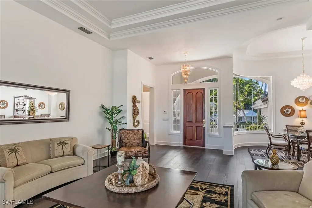 2540 Half Moon Walk Naples FL 34102