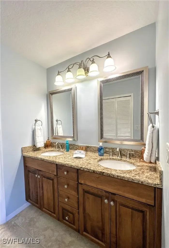 7066 Barrington Circle Naples FL 34108