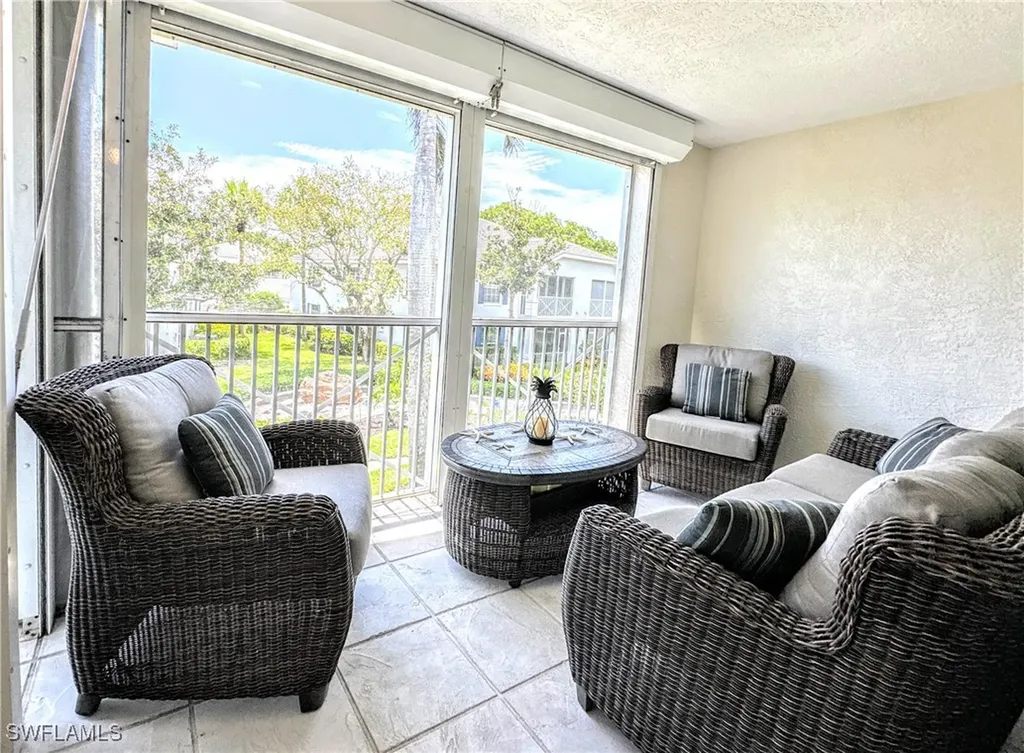 7066 Barrington Circle Naples FL 34108