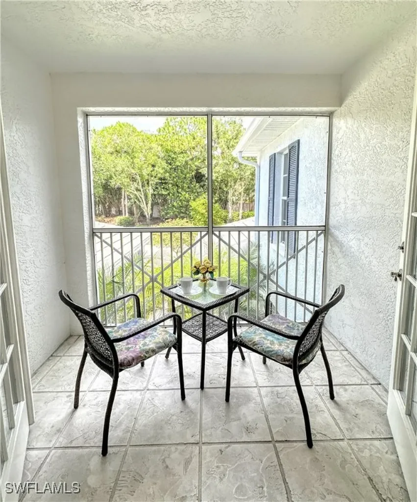 7066 Barrington Circle Naples FL 34108