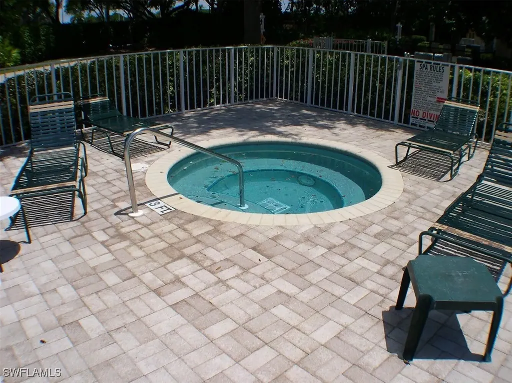 7066 Barrington Circle Naples FL 34108