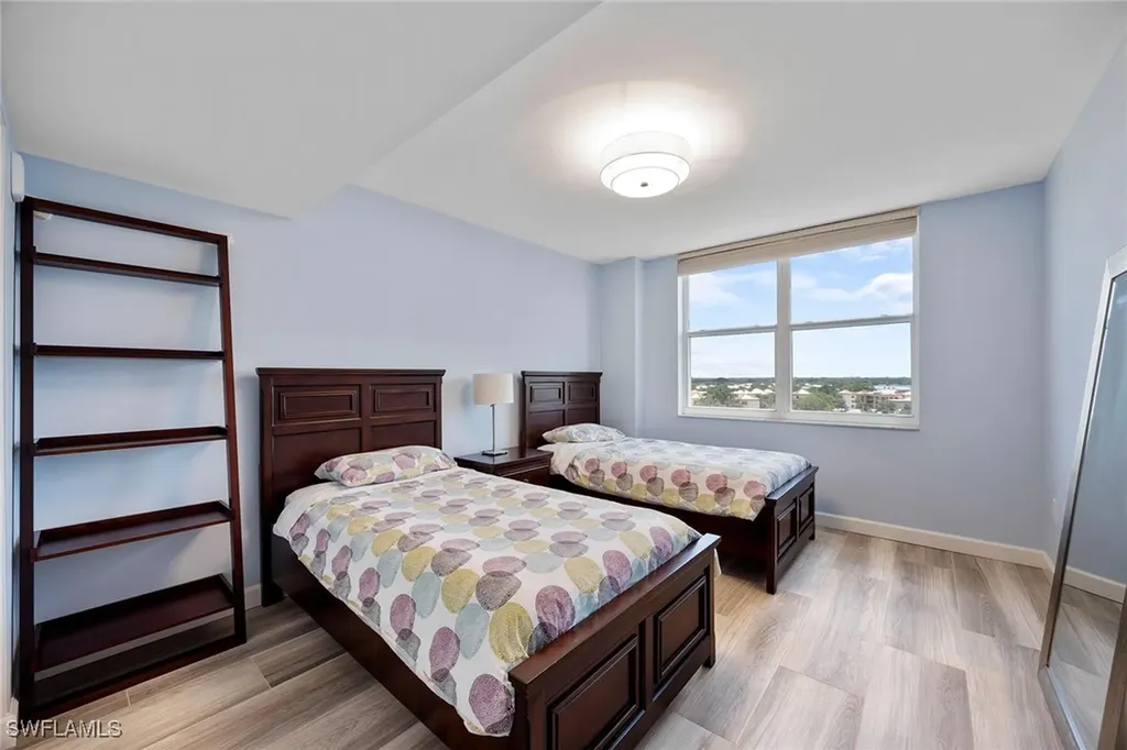 6585 Nicholas Boulevard Naples FL 34108