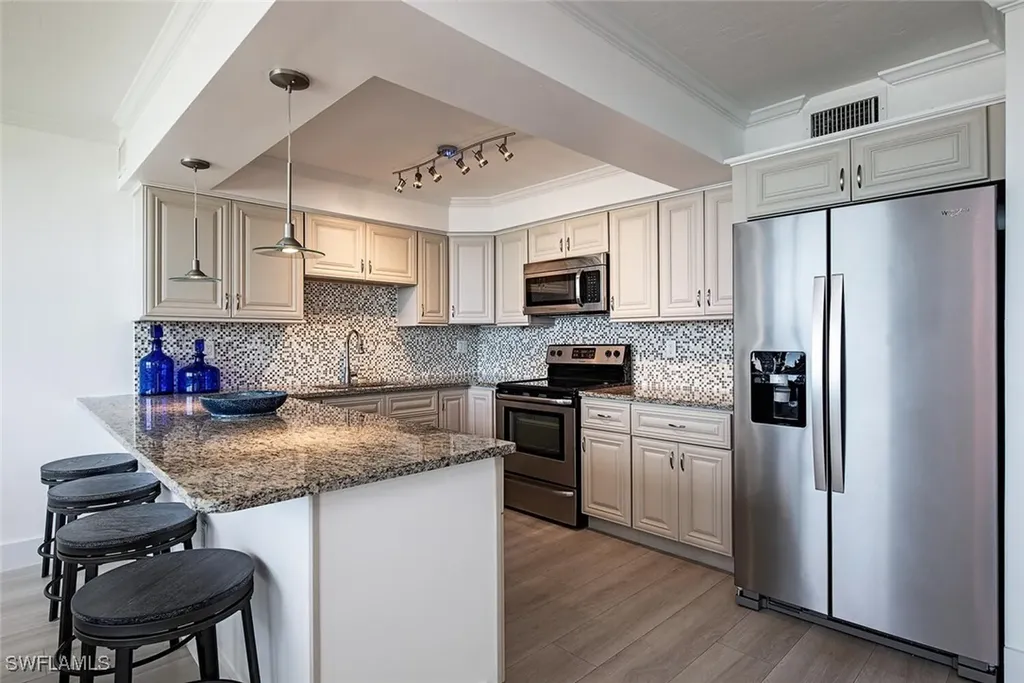 9375 Gulf Shore Drive Naples FL 34108