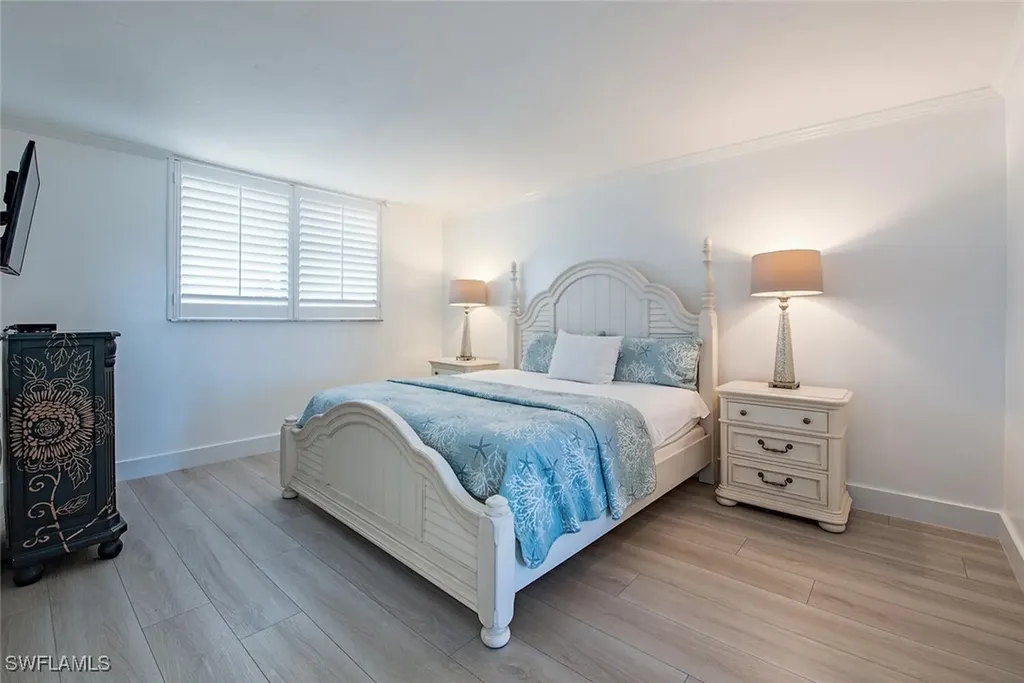 9375 Gulf Shore Drive Naples FL 34108