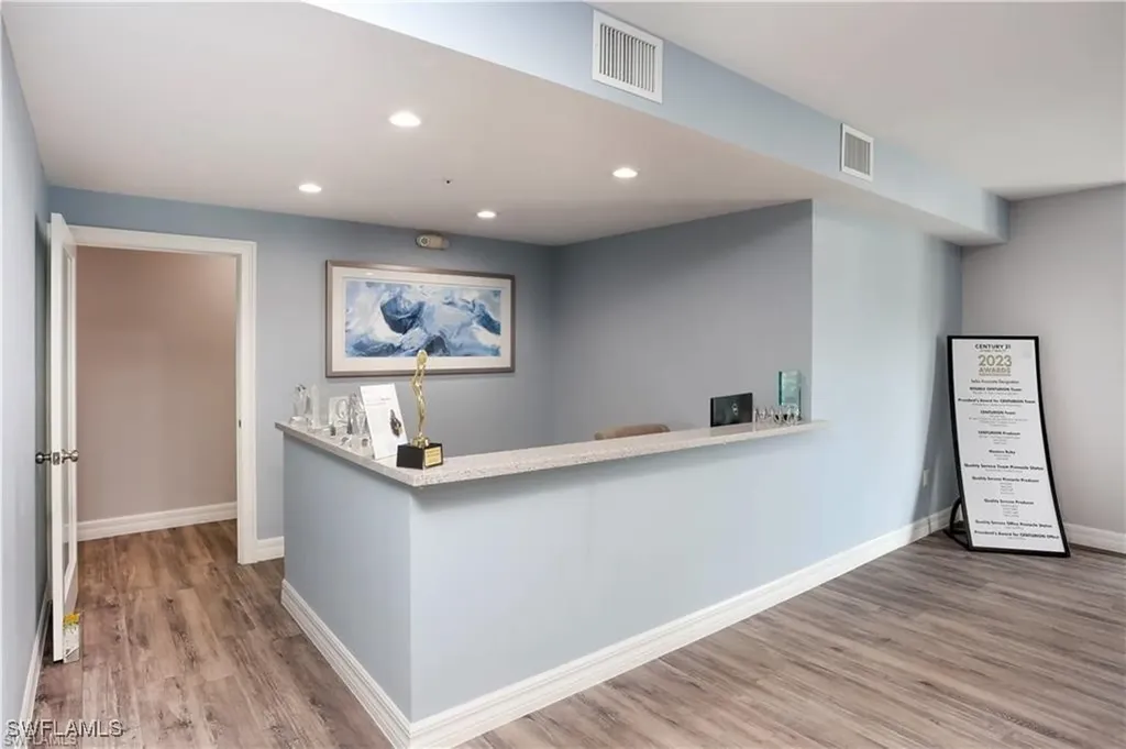725 Cape Coral Parkway W Cape Coral FL 33914