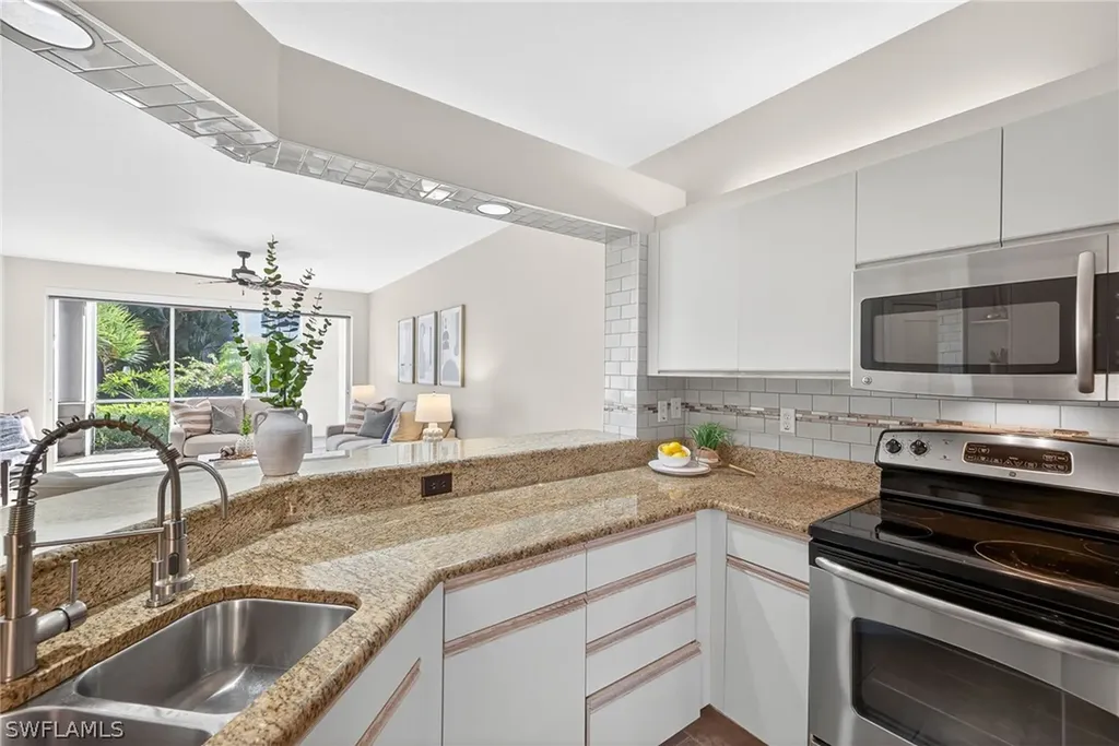 7100 Barrington Circle Naples FL 34108