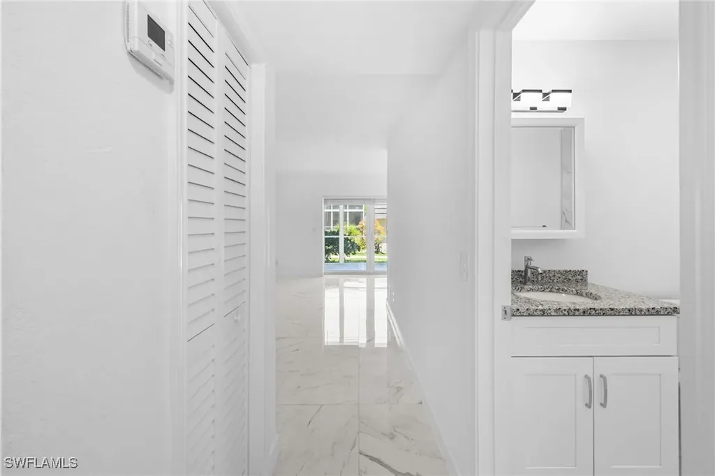 601 Periwinkle Way Sanibel FL 33957