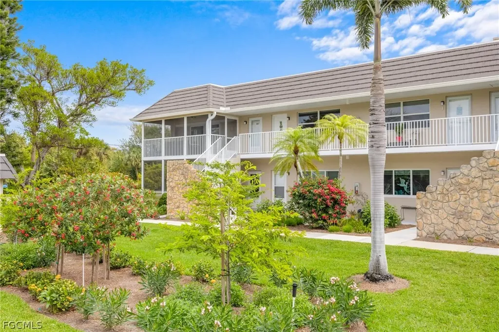 601 Periwinkle Way Sanibel FL 33957