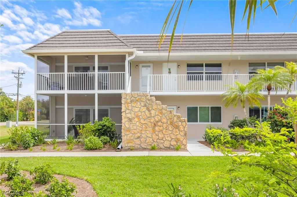 601 Periwinkle Way Sanibel FL 33957