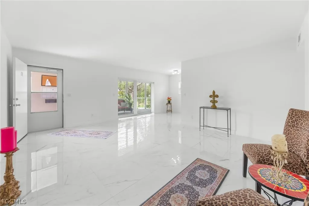 601 Periwinkle Way Sanibel FL 33957