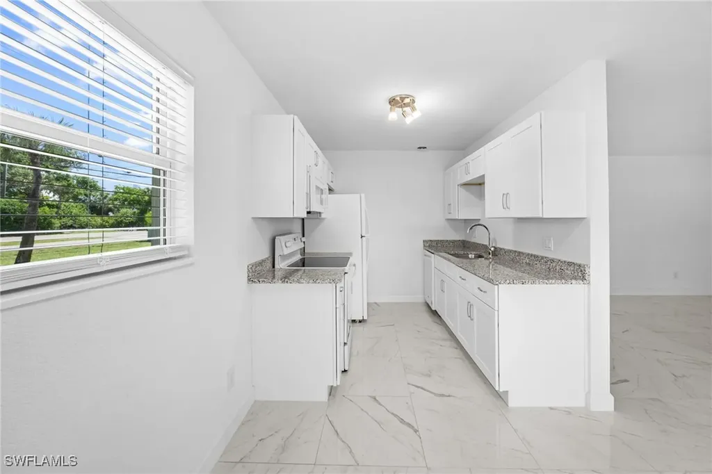 601 Periwinkle Way Sanibel FL 33957