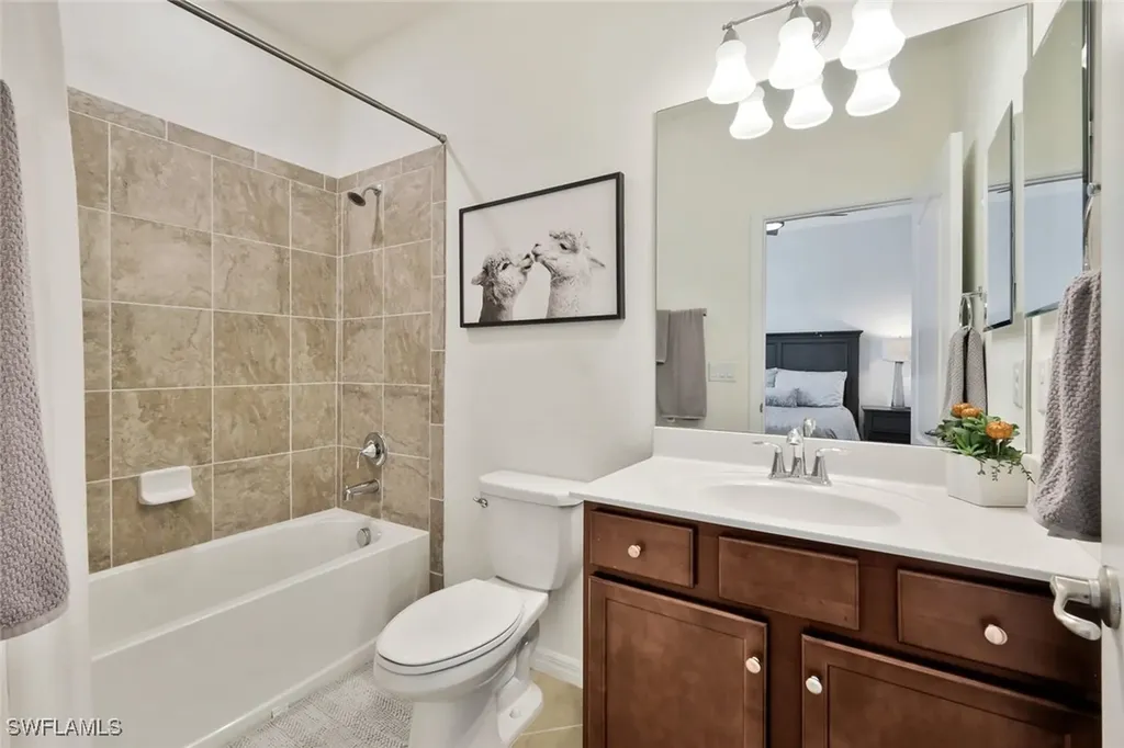 9207 Shadow Oak Lane Naples FL 34120