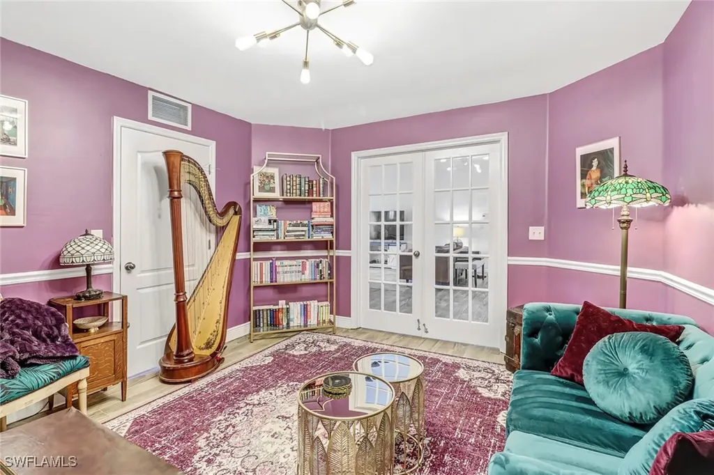 6104 Holt Court Fort Myers FL 33905