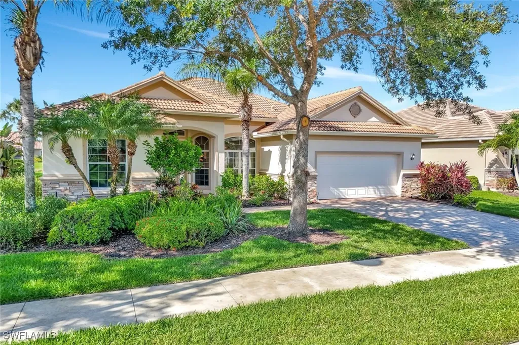 Naples FL, 9693 Cobalt Cove Circle