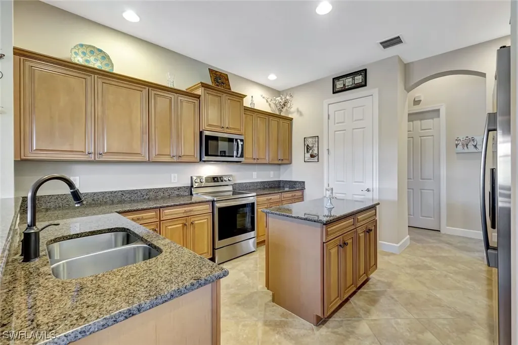 9693 Cobalt Cove Circle Naples FL 34120