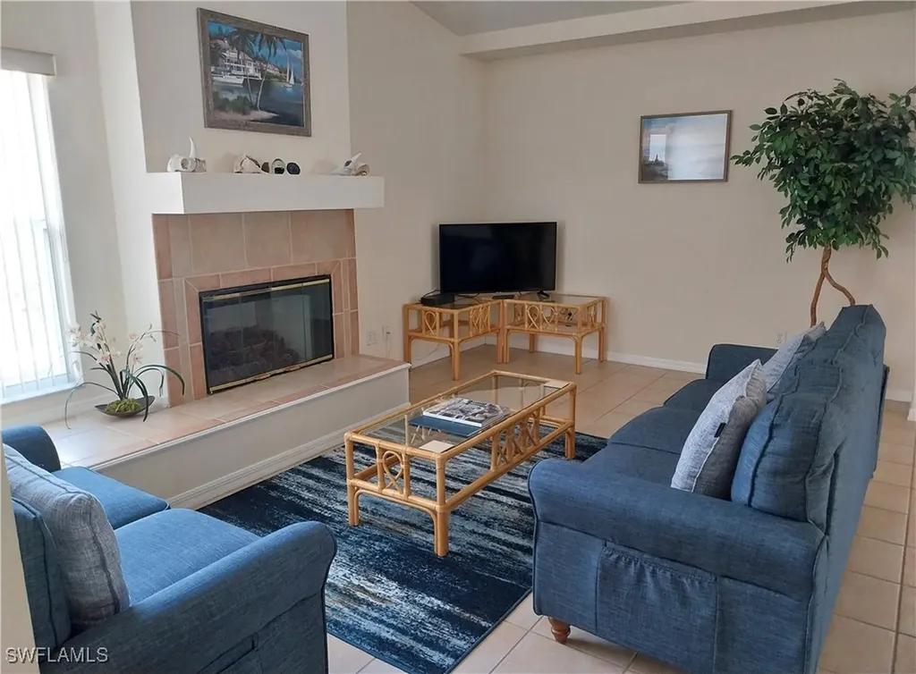 449 Dundee Court Naples FL 34104