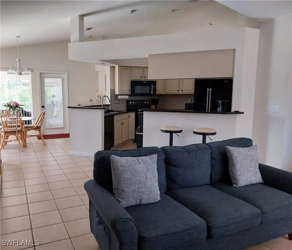 449 Dundee Court Naples FL 34104