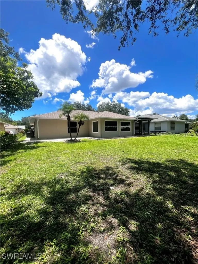 12407 Londonderry Lane Bonita Springs FL 34135