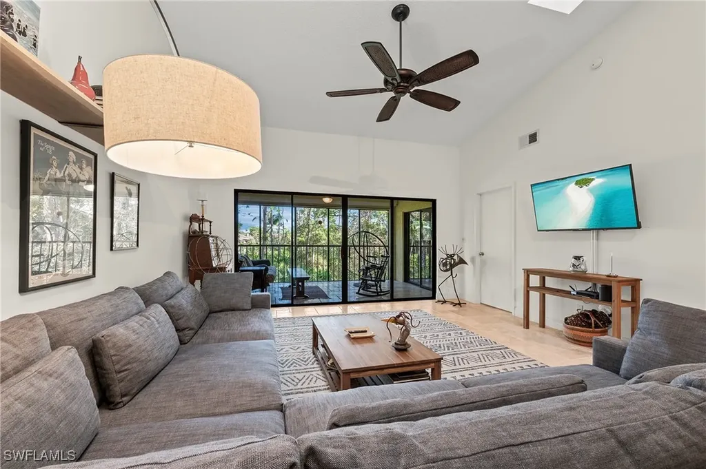15330 Cedarwood Lane Naples FL 34110