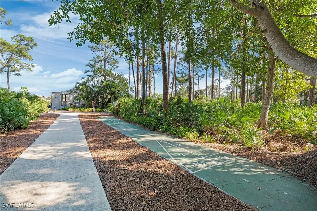 15330 Cedarwood Lane Naples FL 34110